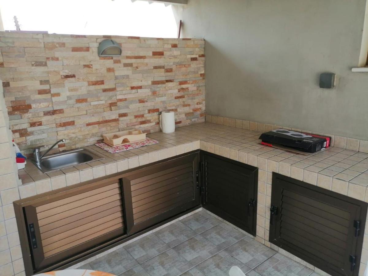 Extremely Comfy Apt With Spacious Private Terrace 10Min Walk To The Beach & In Town Lárnaca Exterior foto