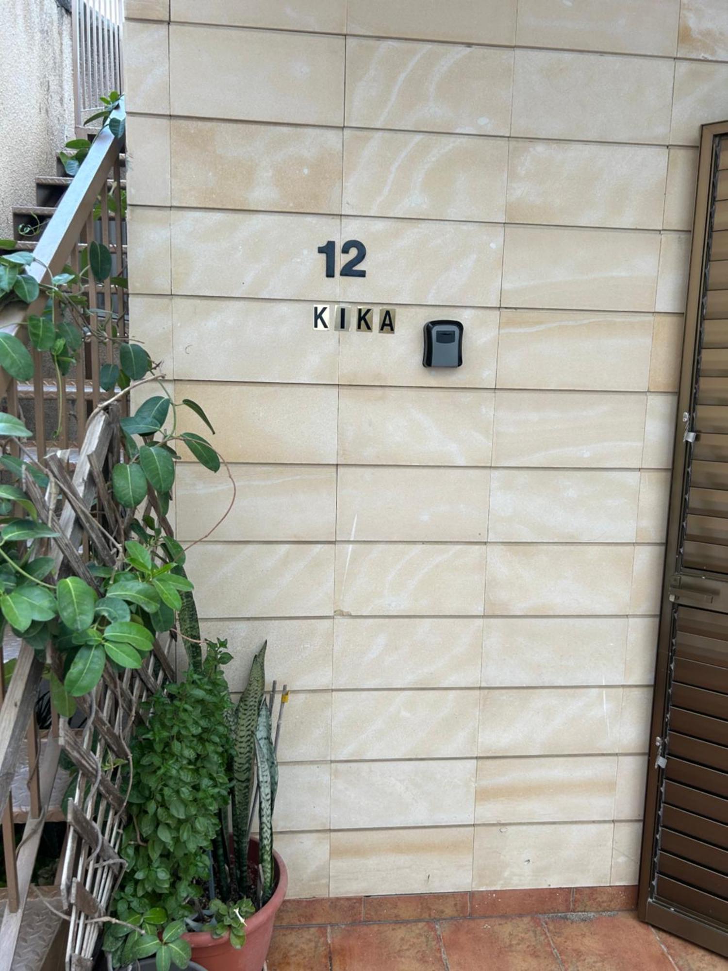 Extremely Comfy Apt With Spacious Private Terrace 10Min Walk To The Beach & In Town Lárnaca Exterior foto
