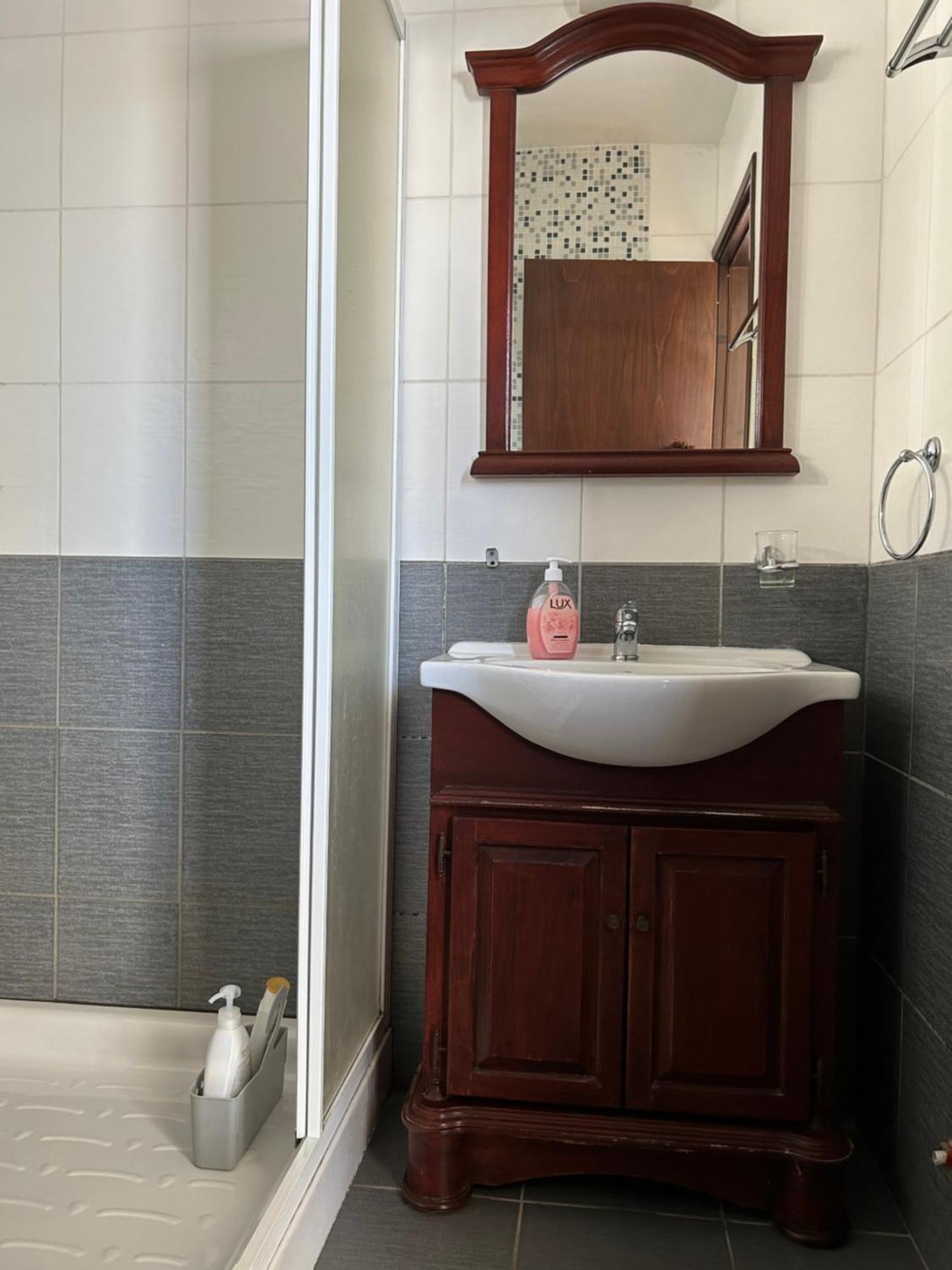 Extremely Comfy Apt With Spacious Private Terrace 10Min Walk To The Beach & In Town Lárnaca Exterior foto