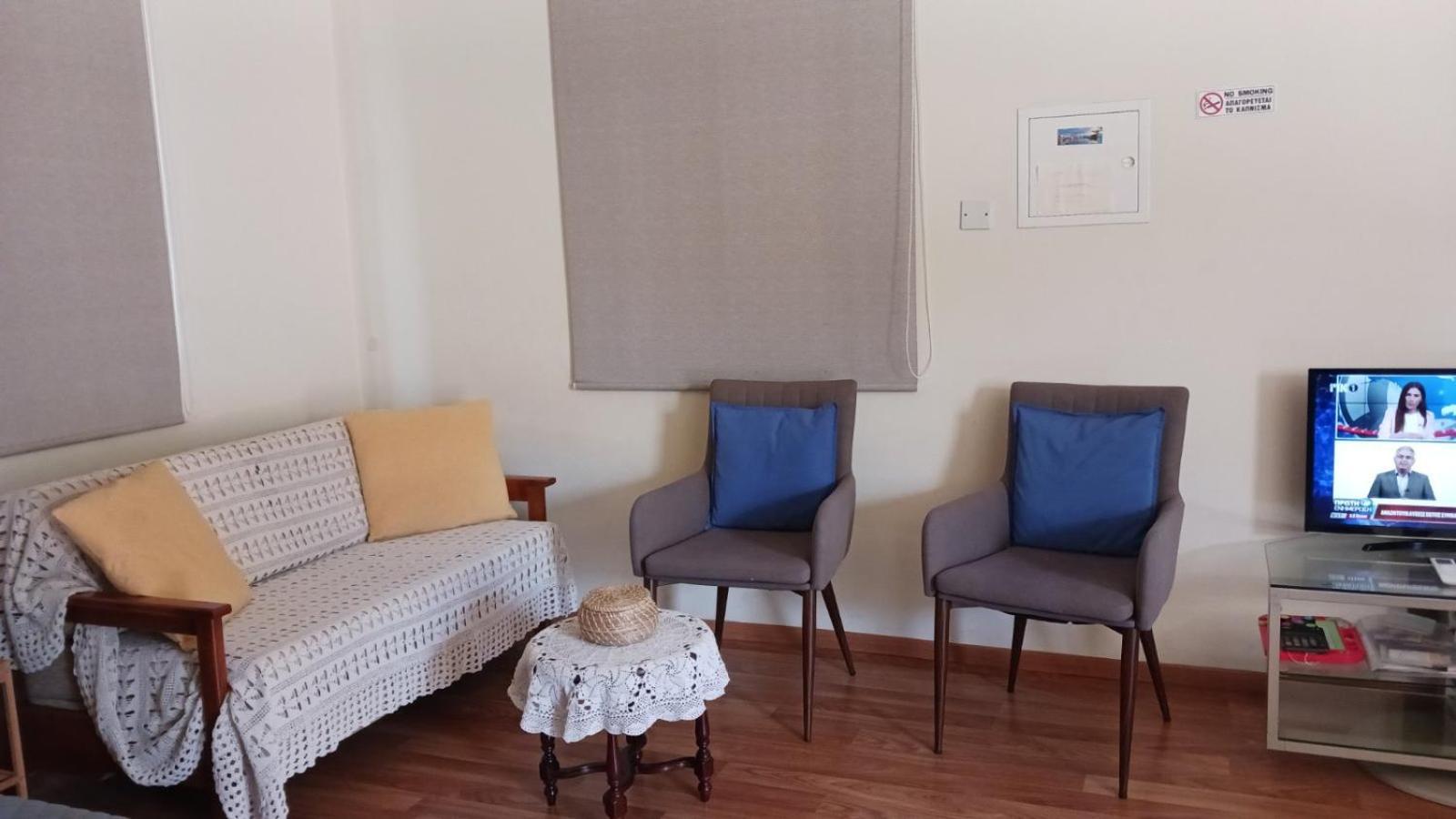 Extremely Comfy Apt With Spacious Private Terrace 10Min Walk To The Beach & In Town Lárnaca Exterior foto