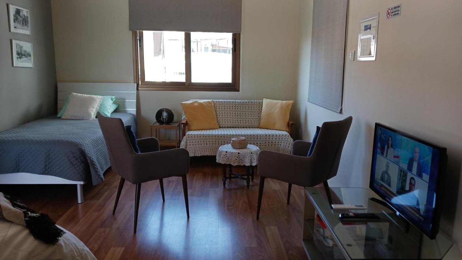 Extremely Comfy Apt With Spacious Private Terrace 10Min Walk To The Beach & In Town Lárnaca Exterior foto